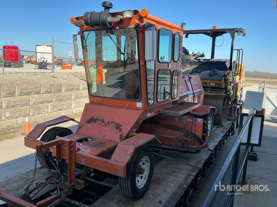 2014 Broce KR350 Self-Propelled Broom