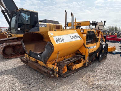 2005 LeeBoy L8816T Track Asphalt Paver