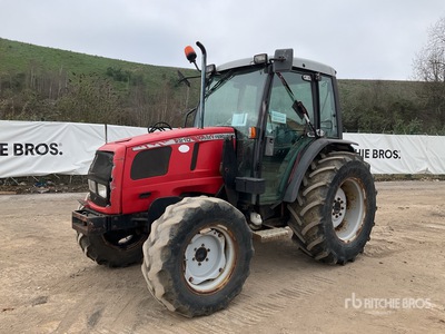 Massey Ferguson Tracteur agricole 4WD