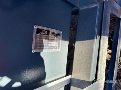 2026 Handy HVSB72 72 in Skid Steer Screening Bucket (Unused)