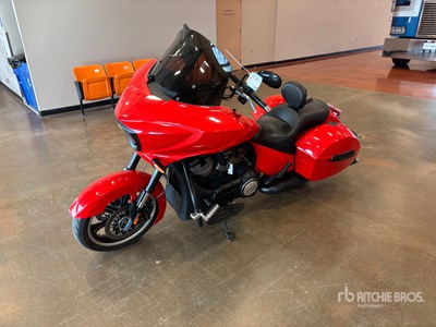 2016 Victory Cross Country 1731 cc Cruiser Bike