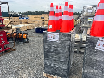 Quantity of (250) 2026 ZVOX TC-250P 28 in PVC Safety Autobahnkegel (Unused)