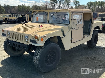2008 AM General M1097R1 HMMWV 4 Door Soft Top w/Truck Body