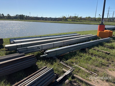 Quantity of square tubing