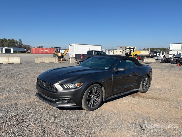 1FATP8EMXH5246514 Ford Mustang Photo 1