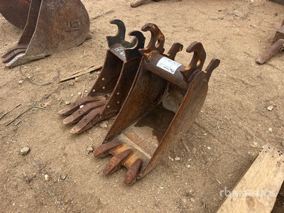 Quantity of (2) Q/C Backhoe Rear Bucket