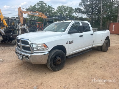 2015 Ram 3500 4x2 Crew Cab Pickup