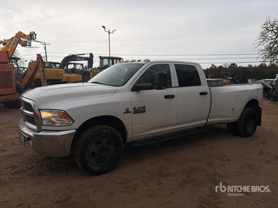 2015 Ram 3500 4x2 Crew Cab Pickup