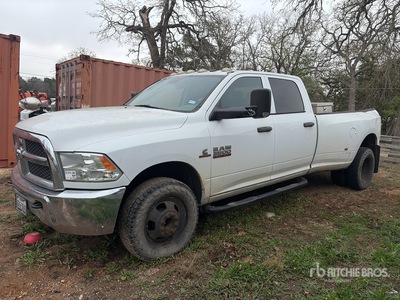 2015 Ram 3500 4x2 Crew Cab Pick-up