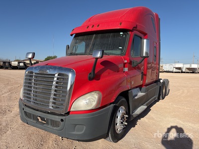2015 Freightliner Cascadia 125 6x4 Cabeza Tractora Cabina Dormitorio