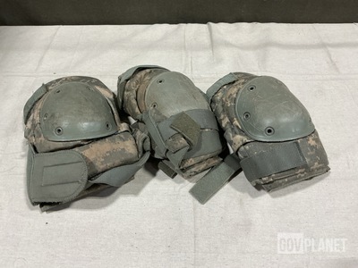 (150) Pairs of Knee Pads