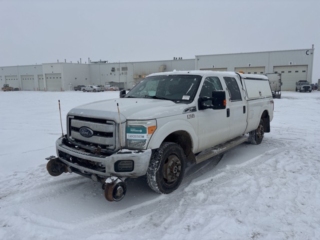 2016 Ford F-350 XLT 4x4 Crew Cab Hi-Rail Pickup