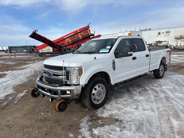 2019 Ford F-350 XLT 4x4 Crew Cab Pickup