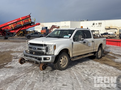 2019 Ford F-250 XLT 4x4 Crew Cab Pickup