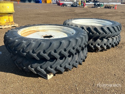 Quantity of (4) Firestone Radial 9000 320/90R46 Neumáticos