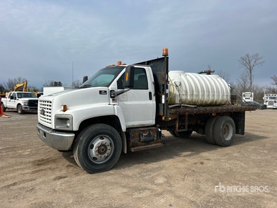 2004 Chevrolet C7500 4x2 Flatbed Truck
