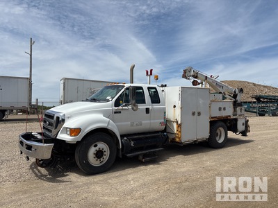 2015 FORD F750 XL 4x2 Extended Cab Hi-Rail Service Truck