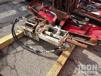 Quantity of (2) Truck Torno elevador