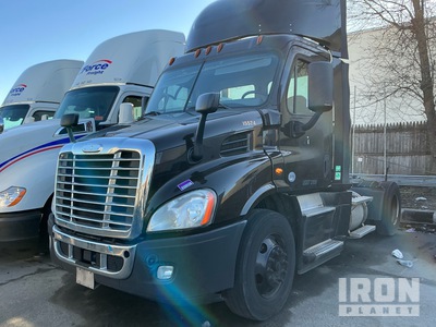 2017 Freightliner Cascadia 113 4x2 تراكتور شاحنة (أحادي المحور)
