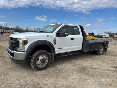 2019 Ford F-550 XL 4x4 Extended Cab Flatbed Truck