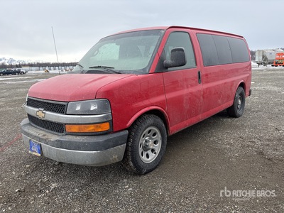 2013 Chevrolet Express 3500 Passenger Van