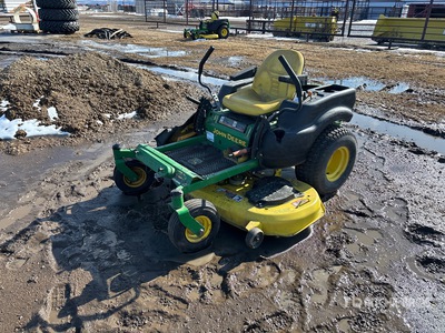 John Deere Z445 Ride-On Lawn Mower
