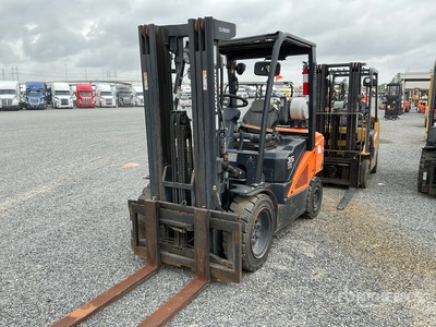 2019 Doosan G35NC-7 6450 lb Pneumatic Tire Forklift