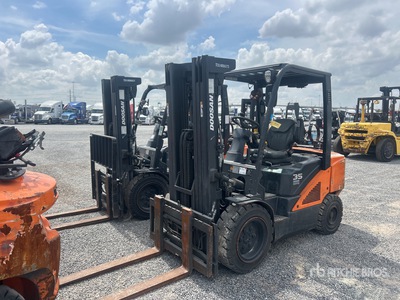 2019 Doosan G35NC-7 6450 lb Pneumatic Tire Forklift