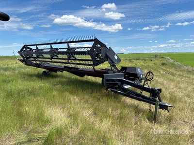 MacDon 1900 Premium 25 ft Pull Type Swather Windrower