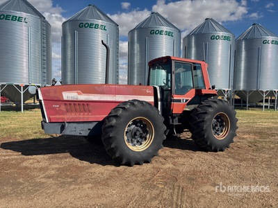 International 6588 Articulated 4WD Tractor