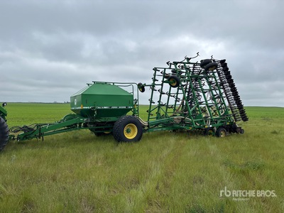 John Deere 787 45 ft Air Seeder