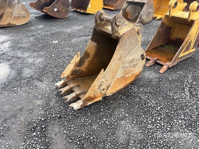 26 in Digging Excavator Bucket