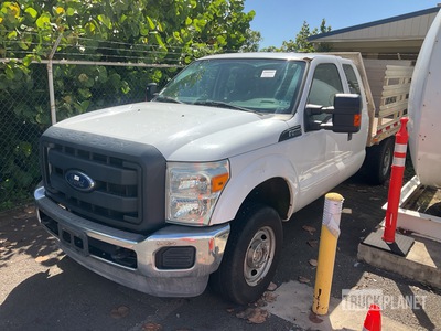 2015 Ford F-250 Super Duty 4x4 XL 4x4 Extended Cab Flatbed Truck (Inoperable)