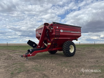 2017 J&M 812-18 875 bu S/A Grain Cart