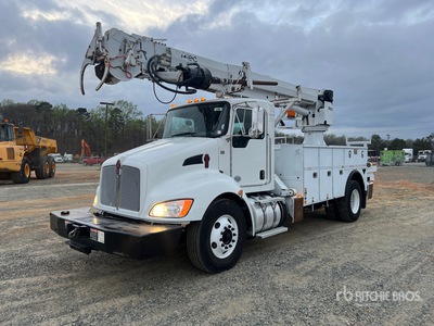 Altec DM47B-TR on 2015 Kenworth T370 4x2 Digger Derrick Truck