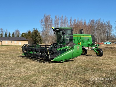 2014 John Deere 450 30 ft Swather Ecumeur