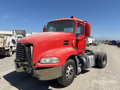 2019 Mack CXU612 T/A Day Cab Truck Tractor