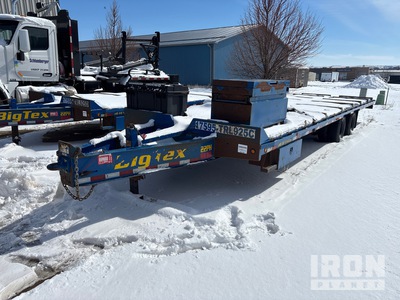 2020 Big Tex 22PH-30 30 ft T/A Flatbed Trailer