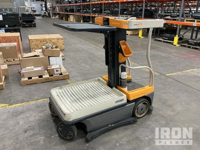 2019 Crown WAV60-118 250 lb Order Picker