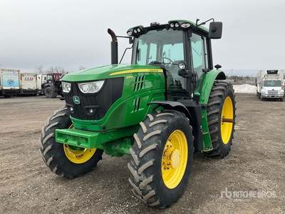 2020 John Deere 6155M Tracteur agricole 4WD