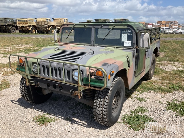 2007 AM General M1097R1 HMMWV 2 Door Soft Top w/Truck Body