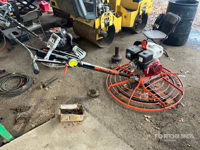 MBW F46 Power Trowel