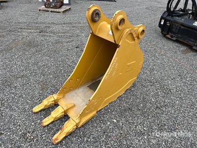 24 in 0.46 cyd Digging Excavator Bucket