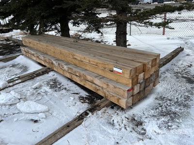 Quantity of (22) 16 ft 5 in x 6 in x 6 in Tablas de madera