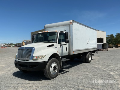 2008 International 4400 4x2 Van Truck