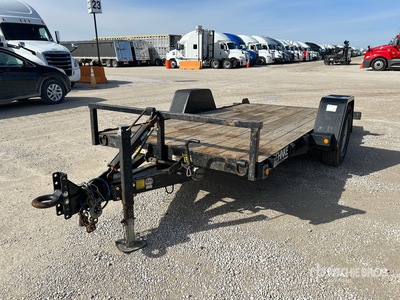 2023 Behnke Trailers 14 ft Remolque Portamaquinaria