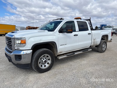 2018 GMC Sierra 2500HD 4x4 Crew Cab Pickup