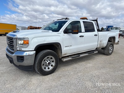 2018 GMC Sierra 2500HD 4x4 Crew Cab Pickup