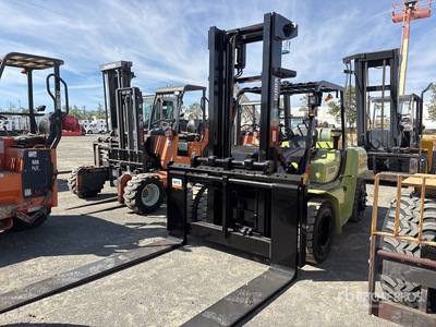 CMP70L 15000 lb Pneumatic Tire Forklift