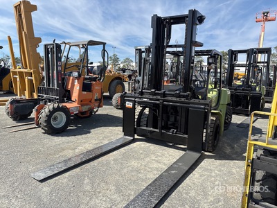 Clark CMP70L 15000 lb Pneumatic Tire Forklift